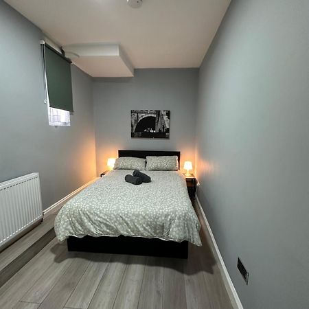 Central London - Ground Floor 2 Bedrooms Apartment ภายนอก รูปภาพ